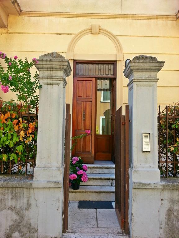 Dimora Montecchi Hotel Verona Buitenkant foto